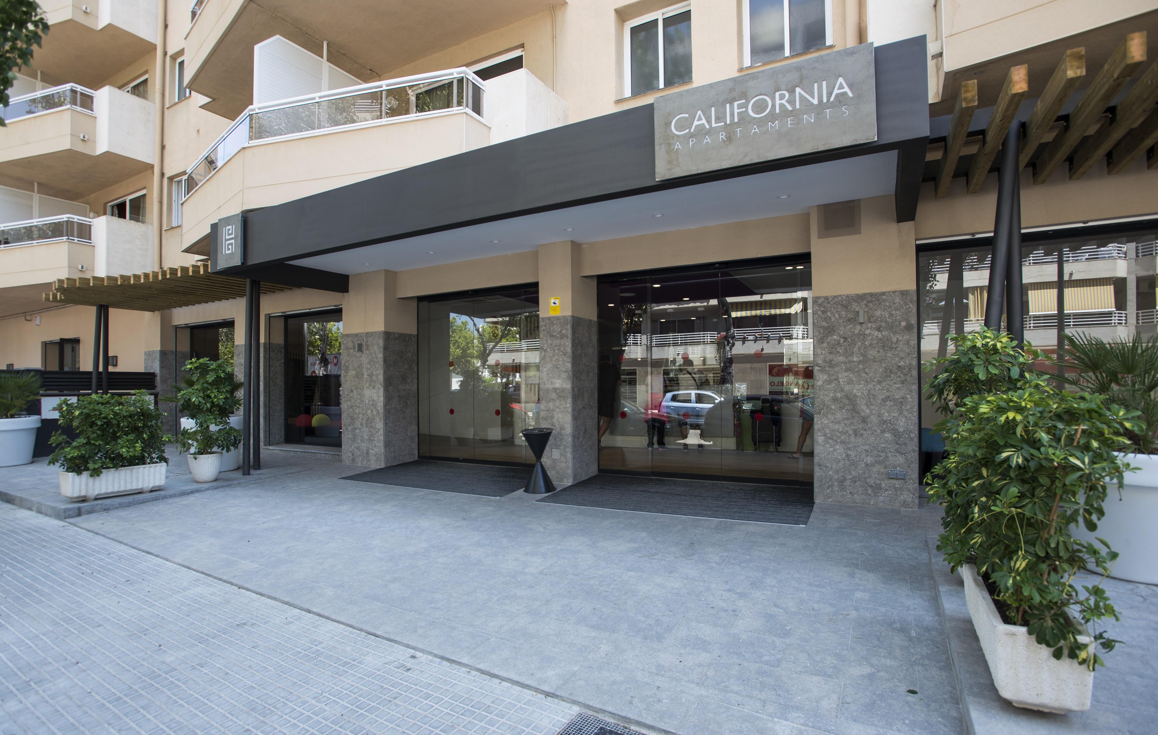 California Apartments 살루 외부 사진