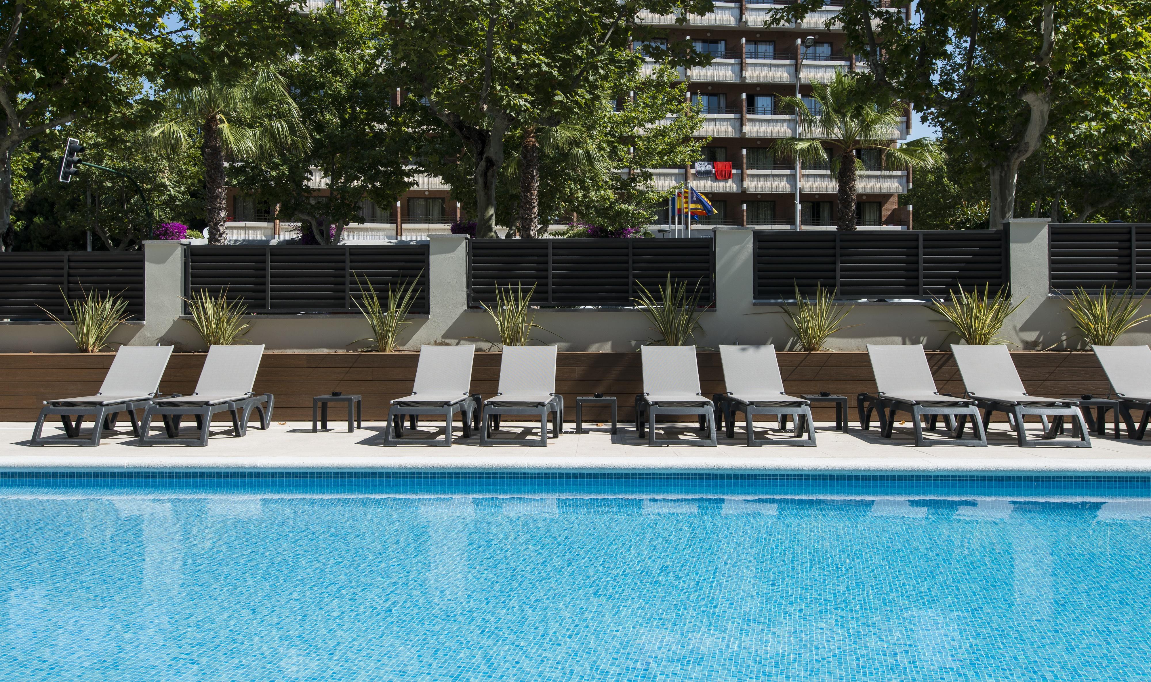 California Apartments 살루 외부 사진